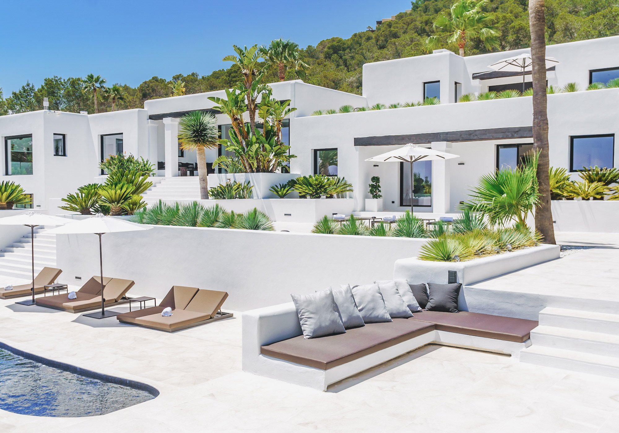 7-Ibiza-exclusive-modern-holiday-villa-lounge-IB1010.jpg