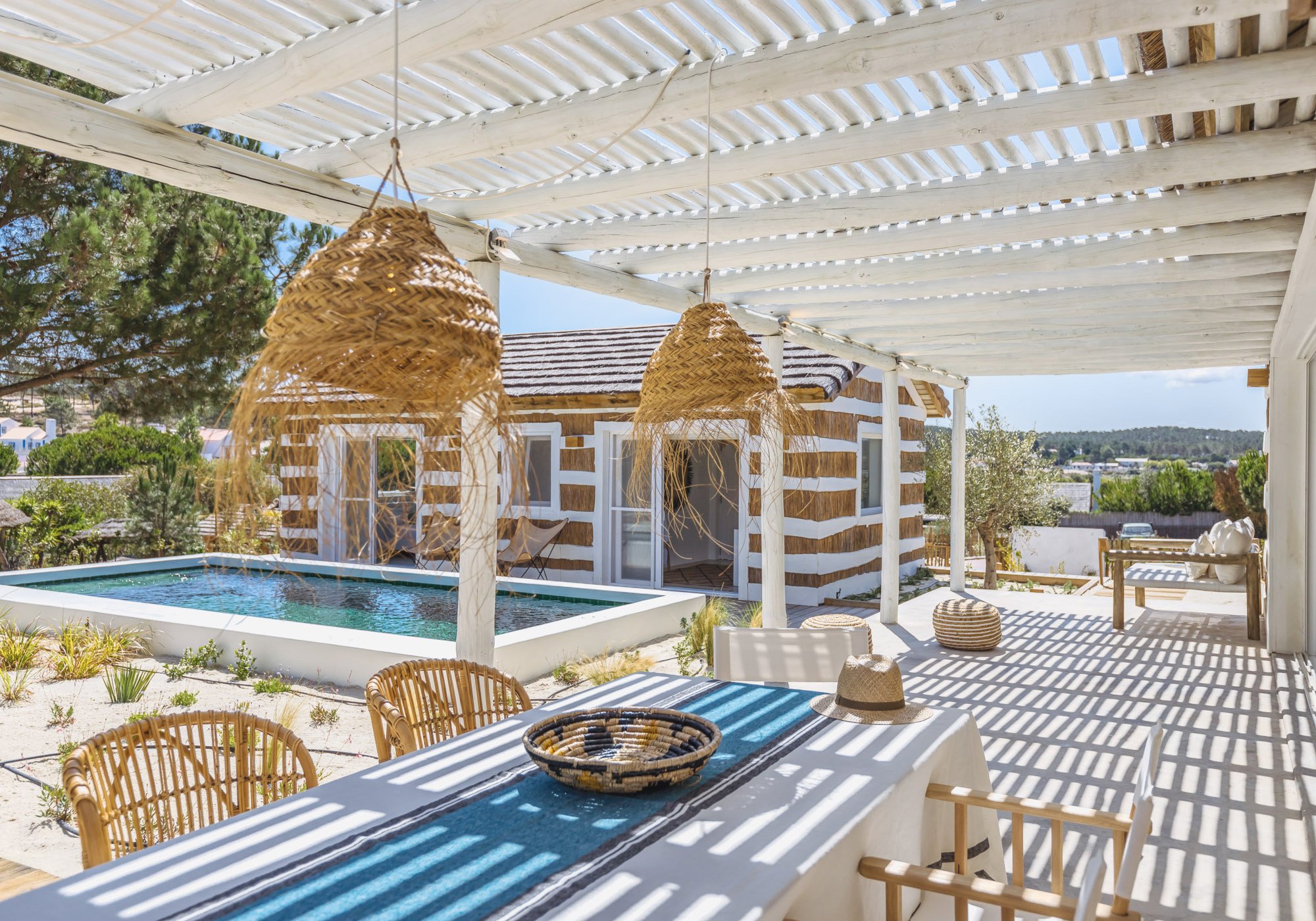 8-comporta-luxury-villa-rental-outdoor-dining-COP1012.jpg